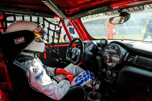 Giacomo Parisotto 프로모션에 미니로 챌린지 선수권 2020에 참가하는 이탈리아의 Autodromo — 스톡 사진