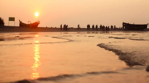 Chittagong Bangladesz Czerwca 2020 Rush People Enjoying Nature Sea Beach — Zdjęcie stockowe