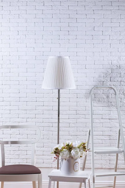 Modern Loft Living Room High Ceiling Empty White Brick Wall — Stock Photo, Image