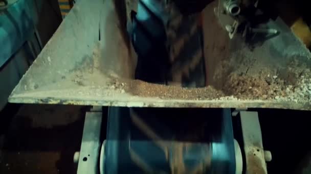 travail de la courroie inclinée dans une usine de béton