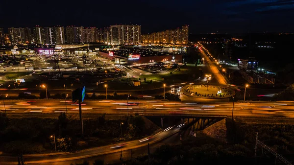 Köpcentrum Mega. Moskva region stad Khimki.night stad — Stockfoto