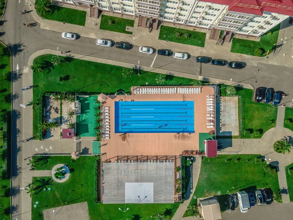 Utomhuspool Med Blått Vatten Foto Från Fyrfota Staden Sotji Ryssland — Stockfoto