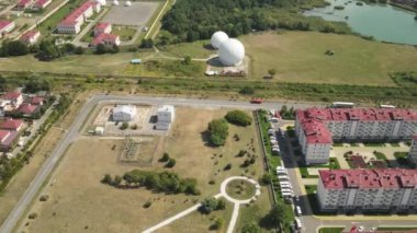 Adler Sochi bir tatil köyüdür. İHA uçurmak