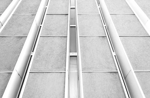 Building in monochrome color - bottom view — Stock Photo, Image