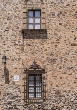 Caceres, İspanya'nın tarihi kentin tipik pencere