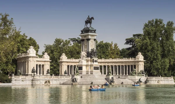 Мадрид Іспанія 2018 Серпня Parque Del Buen Ретіро Одна Головних — стокове фото