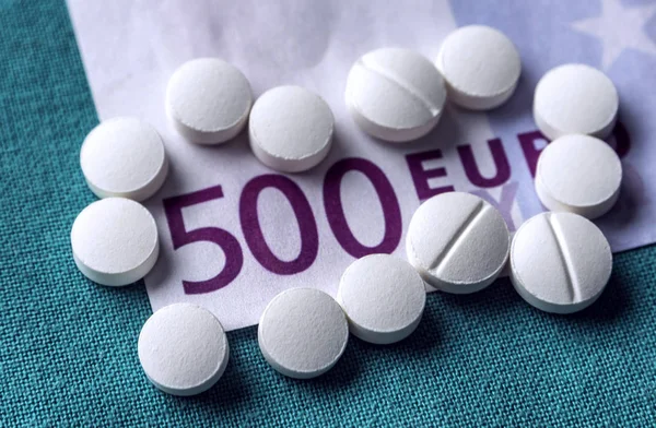 Certains Médicaments Sur Billet Euro Image Conceptuelle Copay Santé — Photo