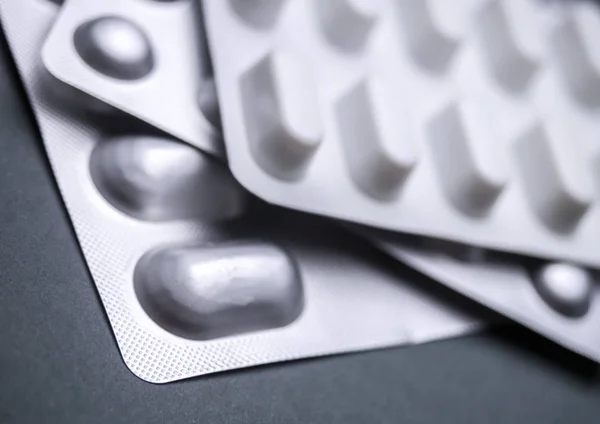 Многие Лекарства Таблетки Капсулы Разного Размера Концептуальный Образ — стоковое фото