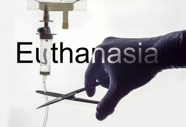 Lekarz Pocięty Nożyczkami Leki Chorobę Koncepcja Eutanazji — Zdjęcie stockowe