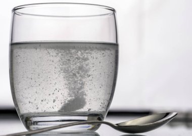 Cam hapları, kavramsal görüntü sulandrarak aşağı sular