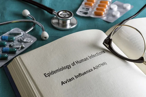 Book Page Medicine Epidemiology Human Infections Get Ready Influenza H7N9 — Stock Photo, Image