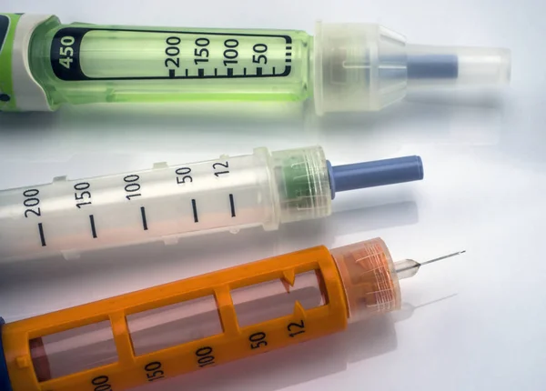 Mehrere Injektoren Von Insulin Konzeptbild Zusammensetzung Horizontal — Stockfoto