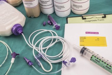 Enteral beslenme ekipman probu, hastanede palyatif bakım, kavramsal görüntü, kompozisyon yatay