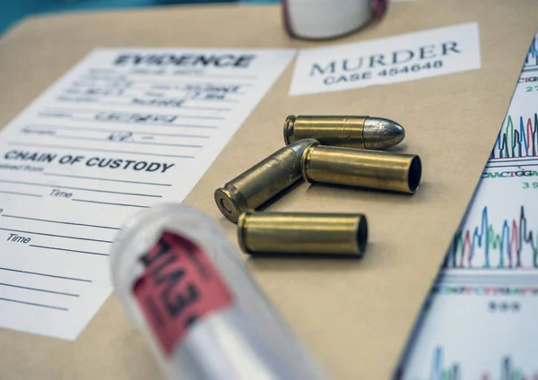 Laboratório Criminalista, Análise de bala, imagem conceitual — Fotografia de Stock