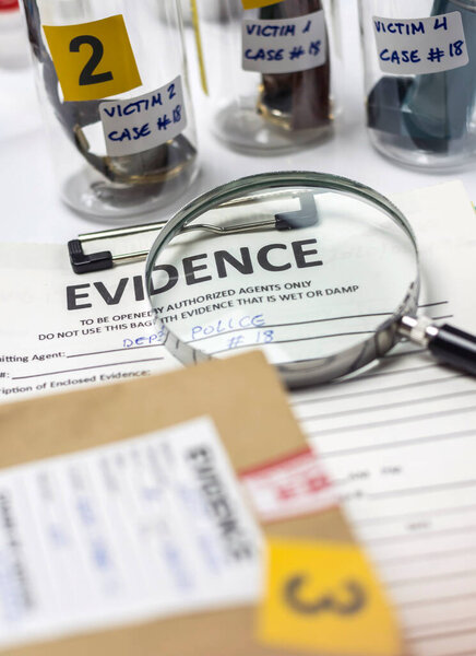 Различные лабораторные испытания судебного оборудования, концептуальное изображение
