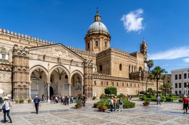 Palermo, İtalya 09.10.2019 Palermo Katedrali 'nin dış görünüşü