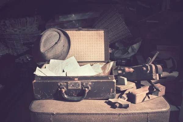 Vintage Suitcase Letters Hat Picture Old Retro Effect — Stock Photo, Image