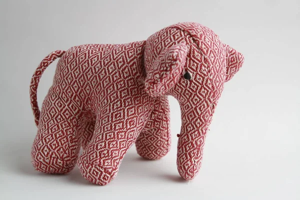 Muñeca Trapo Forma Elefante Blanco Rojo — Foto de Stock