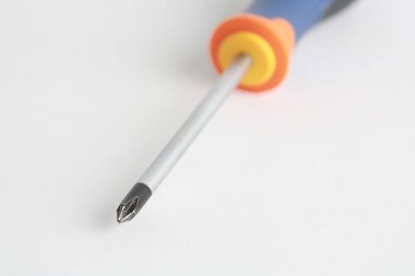 tornavida uçlu yıldız, turuncu mavi ve siyah