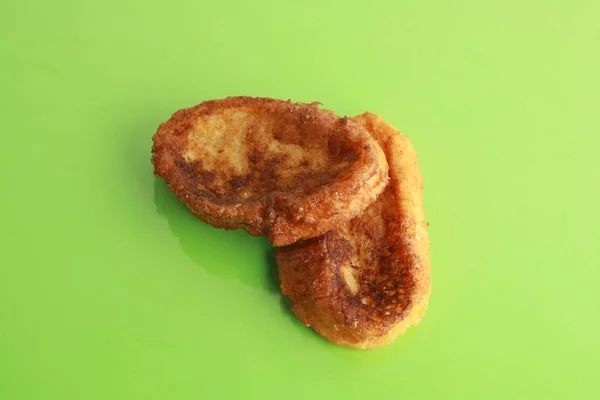 Torrijas Paskalya için yenir tipik bir İspanyol tatlı, süt ve ekmek ile yapılır
