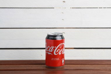 Saragossa İspanya. 13 Mayıs 2019, Coca Cola markası Sıfır meşrubat kutusu