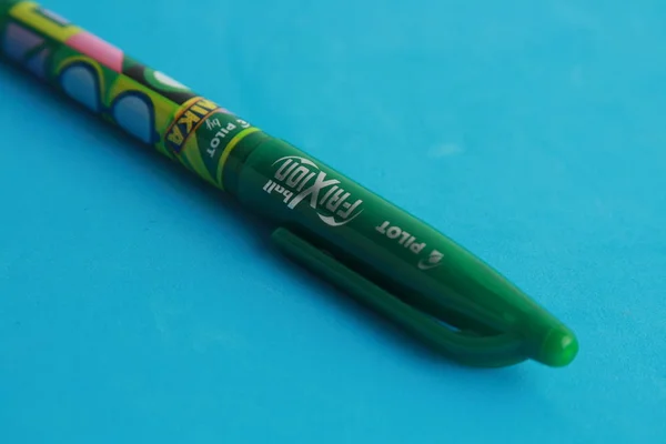Saragossa Hiszpania Kwietnia 2019 Zielony Długopis Marki Pilotażowej — Zdjęcie stockowe