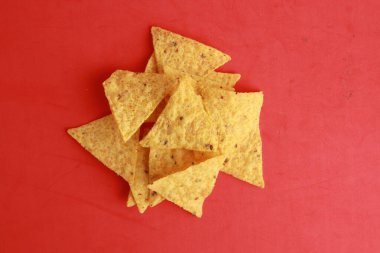 Meksika nachos guacamole soslu yemek