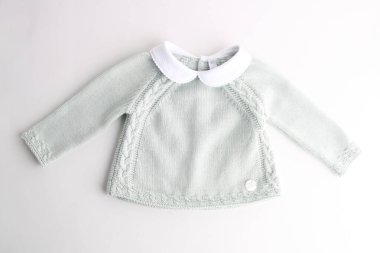 yeşil beyaz bebek forması