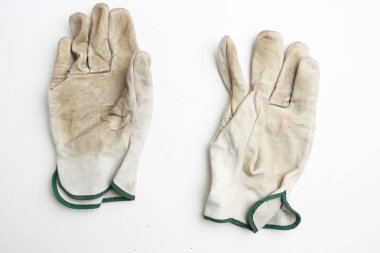 Renkli arkaplanda deri iş eldivenleri kullanıldı