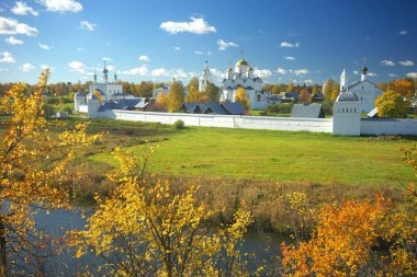 Suzdal sonbahar manzara.