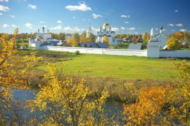 Suzdal sonbahar manzara.