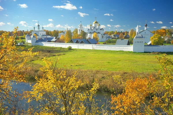 Őszi táj-Suzdal. — Stock Fotó