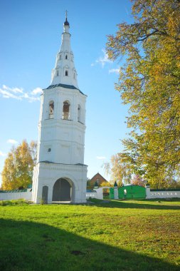 Rusya'nın altın yüzük. Tapınak kompleksi Suzdal, Vladimir Bölgesi yakınlarında Kideksha Köyü içinde. UNESCO Dünya Miras Listesi 1152 inşa edilmiş,
