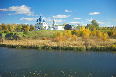 Suzdal sonbahar manzara. Rusya'nın altın yüzük.