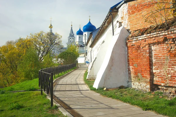 Bogolyubsky klooster in de Vladimir regio, Rusland. Rechtenvrije Stockfoto's