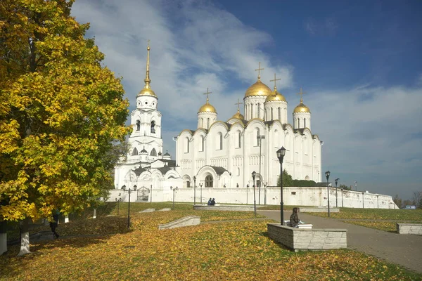 Βλαντιμίρ, Ρωσία - 07 Οκτωβρίου 2018: Ναός Κοίμησης Θεοτόκου στο ιστορικό κέντρο της πόλης του Βλαντιμίρ. — Φωτογραφία Αρχείου