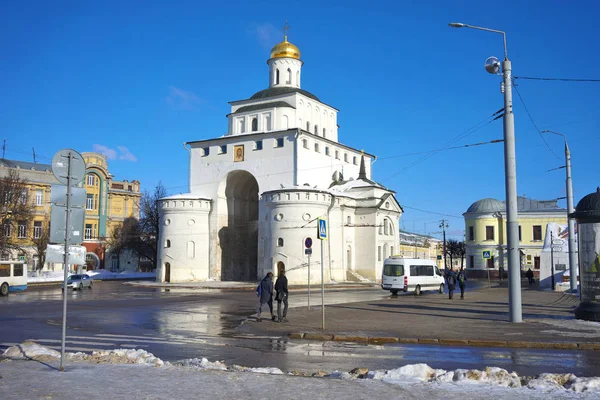 ウラジーミル、ロシア - 2 月 16.2019 ゴールデン ゲート - ウラジーミル ・古都のシンボル. — ストック写真