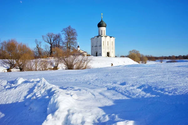 Winter landscape in central Russia. Vladimir region. — Stock Image Winter landscape in central Russia. Vladimir region. Stock Picture