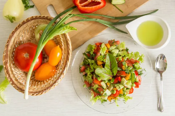 야채로 야채와 샐러드 — 스톡 사진