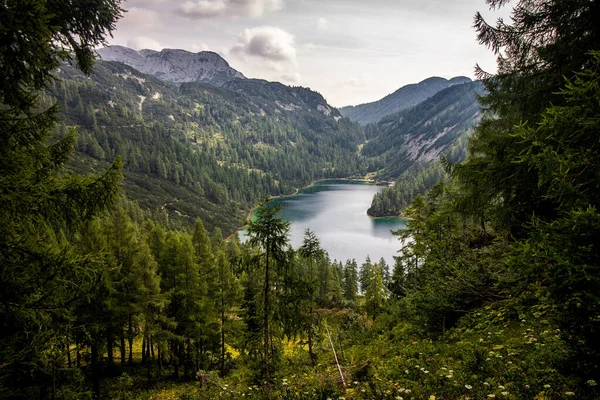 Prachtig Uitzicht Het Meer Bergen — Stockfoto