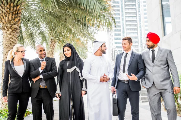 Reunión Empresarios Multiculturales Hablar Negocios Reunión Del Equipo Negocios Multirraciales — Foto de Stock