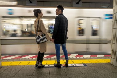 Tokyo'da güzel mutlu çift