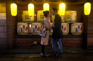 Tokyo'da güzel mutlu çift
