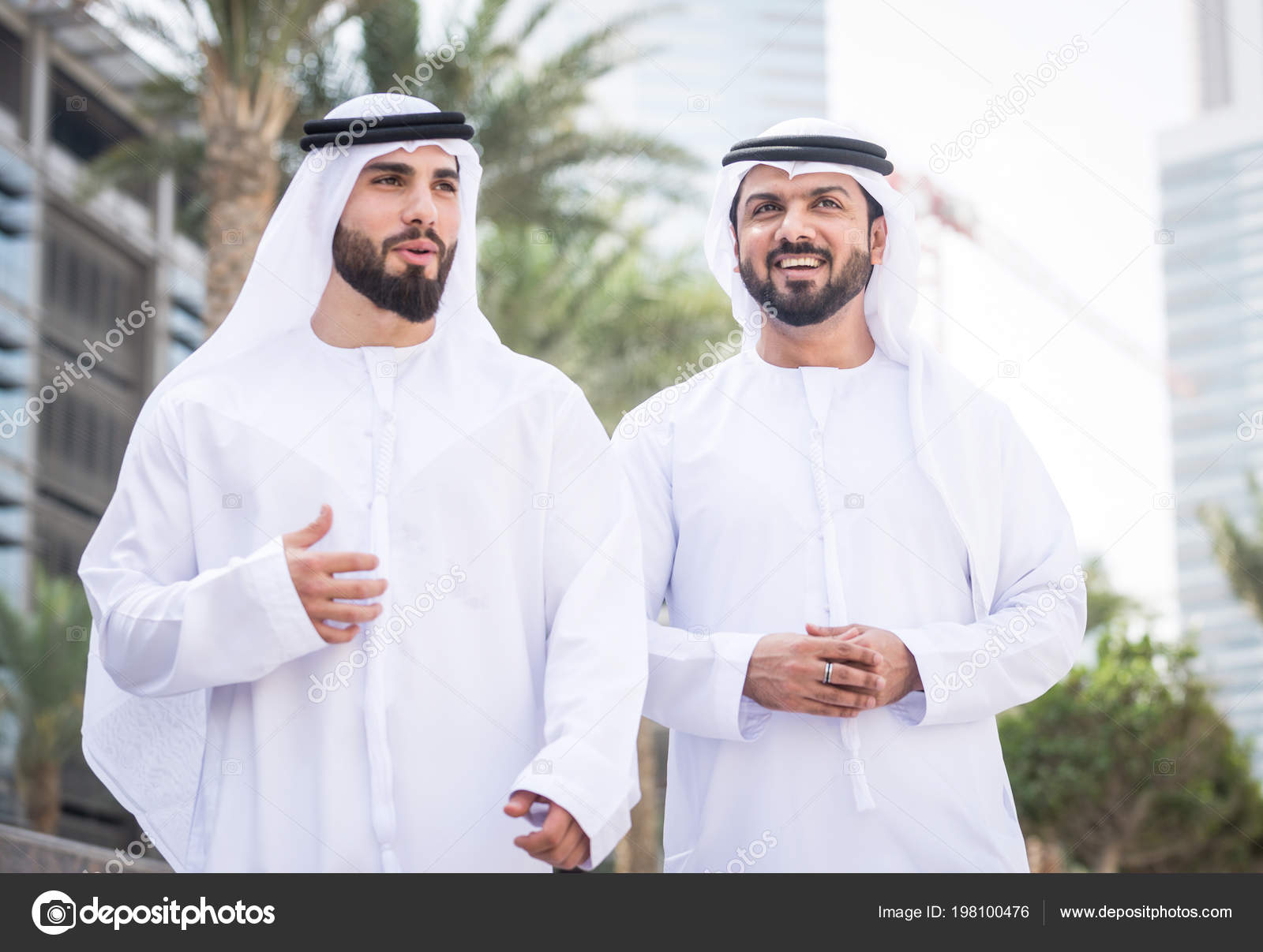 Arabian Men Meeting Talking Business Businessmen Portrait Dubai Stock ...