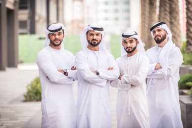 Toplantı ve iş - iş adamları portre Dubai söz Arap erkekler