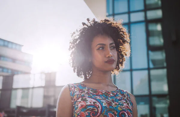 Beautiful Latin Woman Curly Hair Portrait Set City — Stock Photo, Image