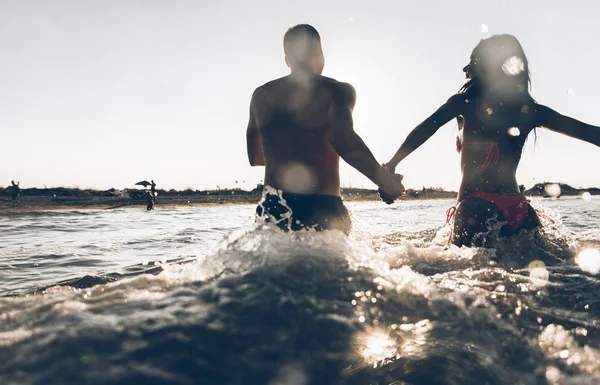 Vrienden Plezier Aan Zee — Stockfoto