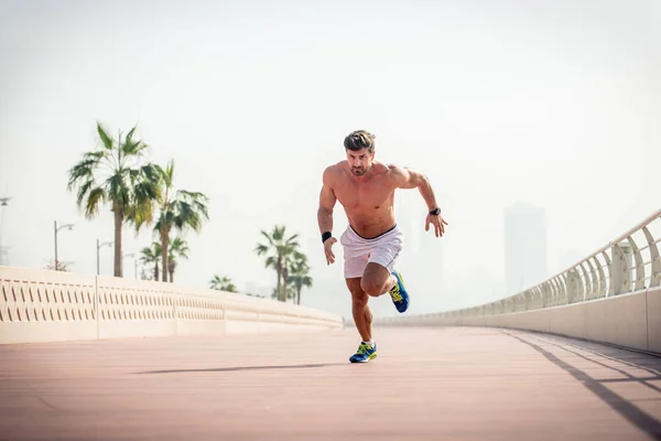 Hombre Atlético Haciendo Deporte Aire Libre — Foto de Stock