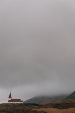 Yolculuk tutkusu explorer İzlanda doğal güzellikleri keşfetmek