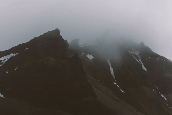 Wanderlust Explorer Ανακαλύπτοντας Ισλανδικά Φυσικά Θαύματα — Φωτογραφία Αρχείου